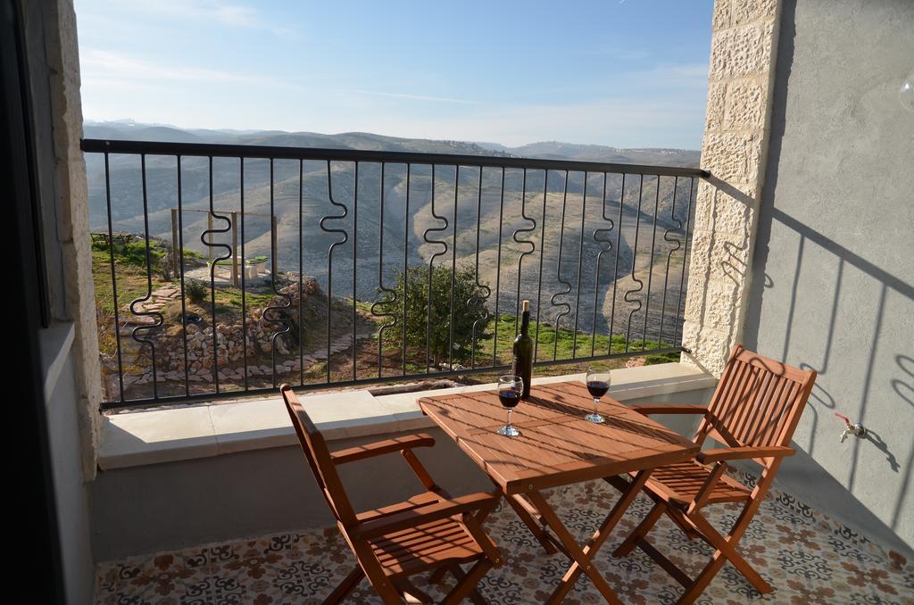 Desert View Suite Kfar Adumim Bilik gambar